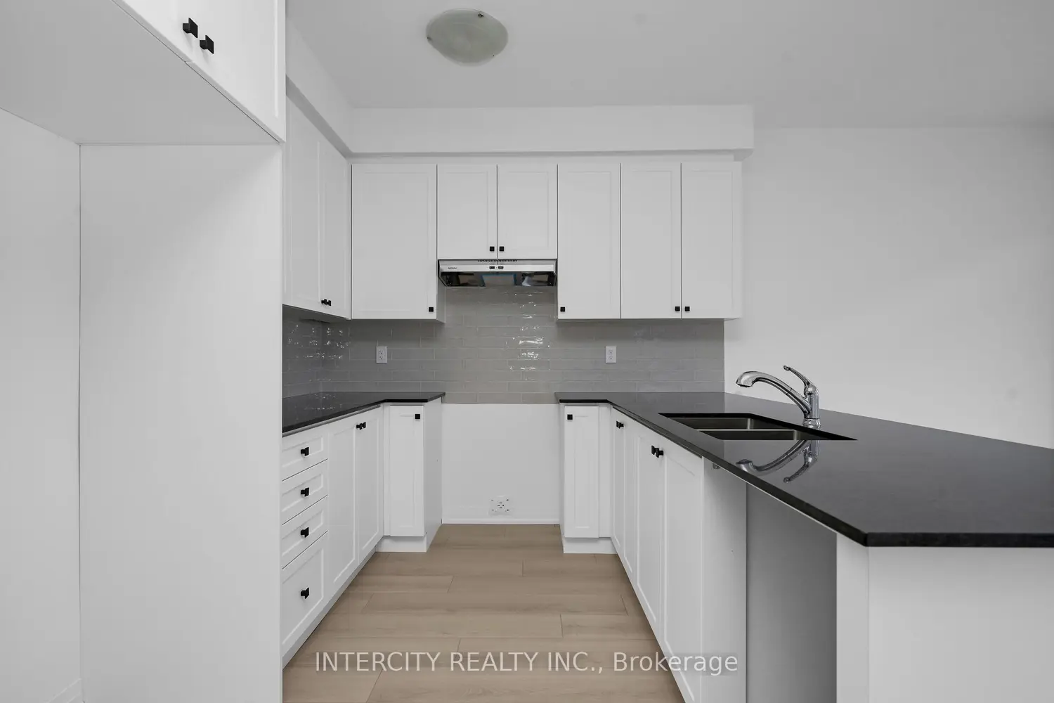 Additional image 9 of 138 Mcgill Avenue