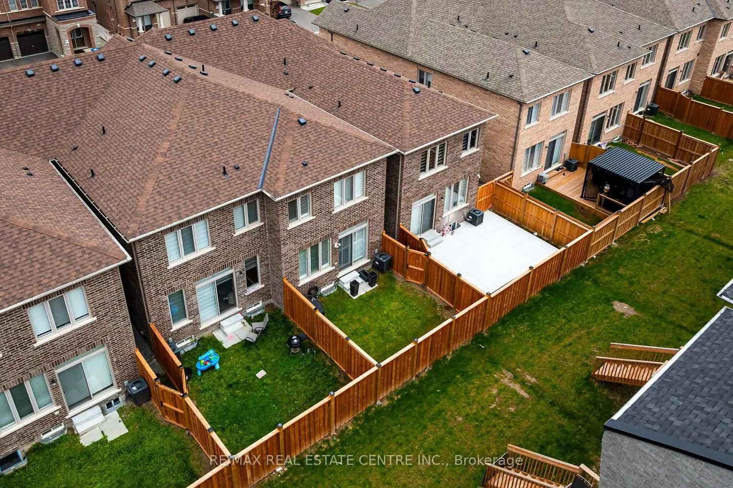 Additional image 13 of 106 Adventura Road
