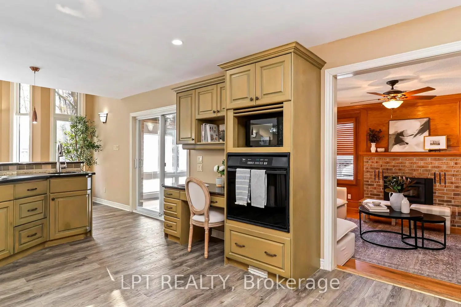 Additional image 3 of 488 Sunnyside Crescent