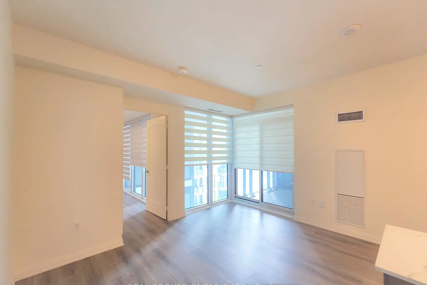 Additional image 3 of 9000 Jane Street 618