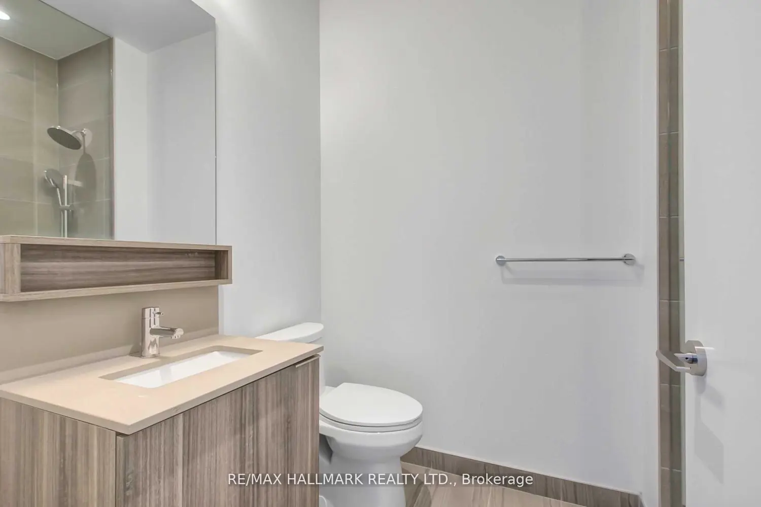 Additional image 12 of 898 Portage Parkway 4308