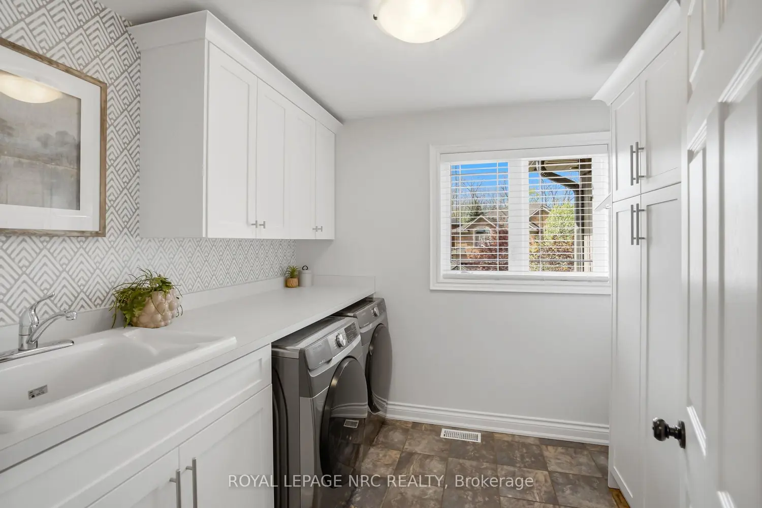 Additional image 10 of 4073 Highland Park Drive