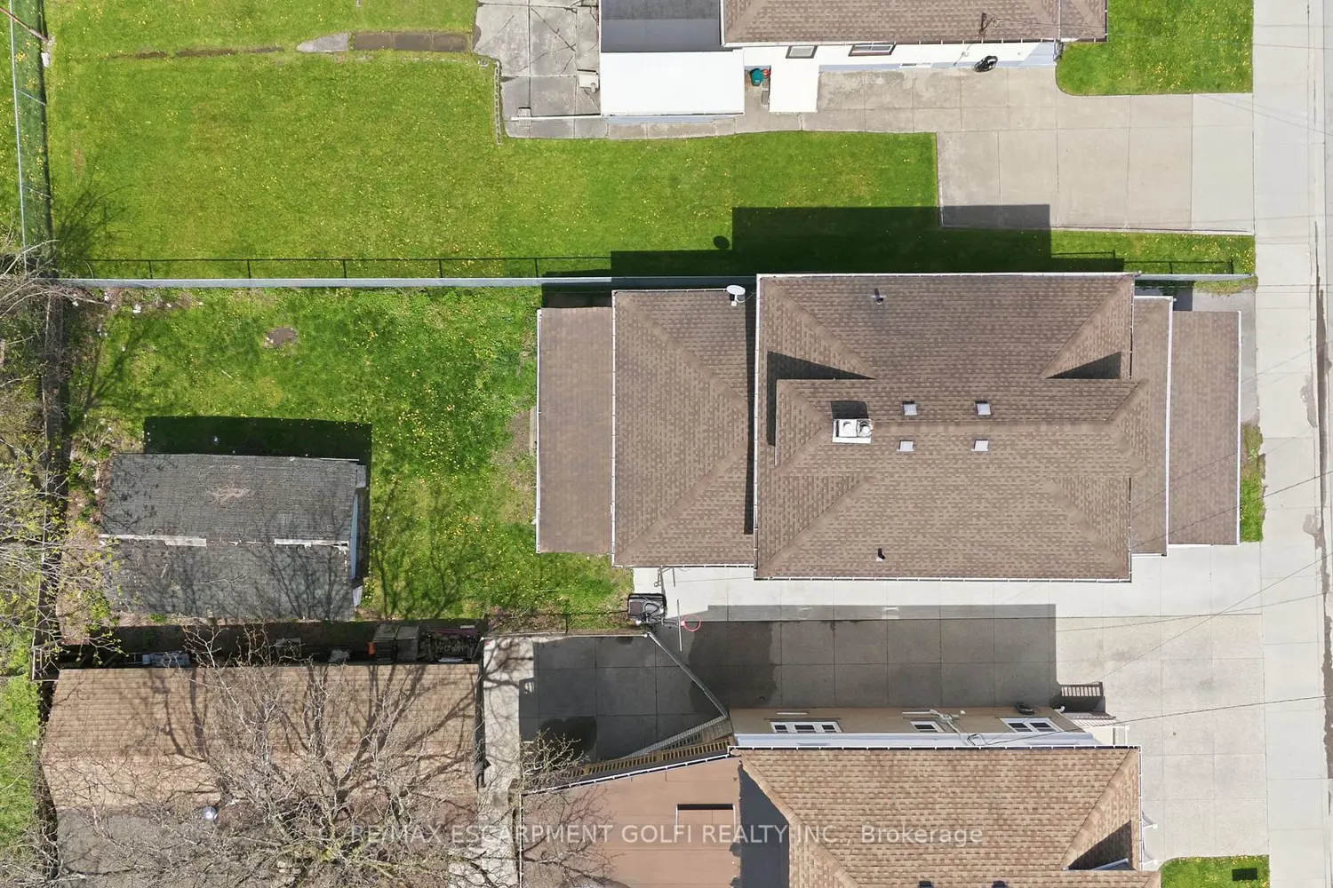 Additional image 18 of 5671 Desson Avenue