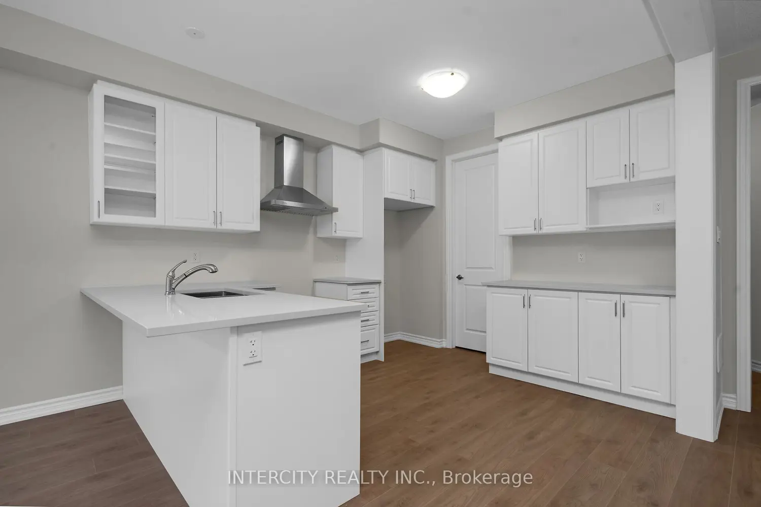 Additional image 8 of 130 Molozzi Street