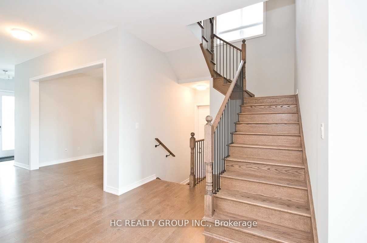 Additional image 6 of 92 Pine Hill Crescent, Aurora, ON, L4G 3X9