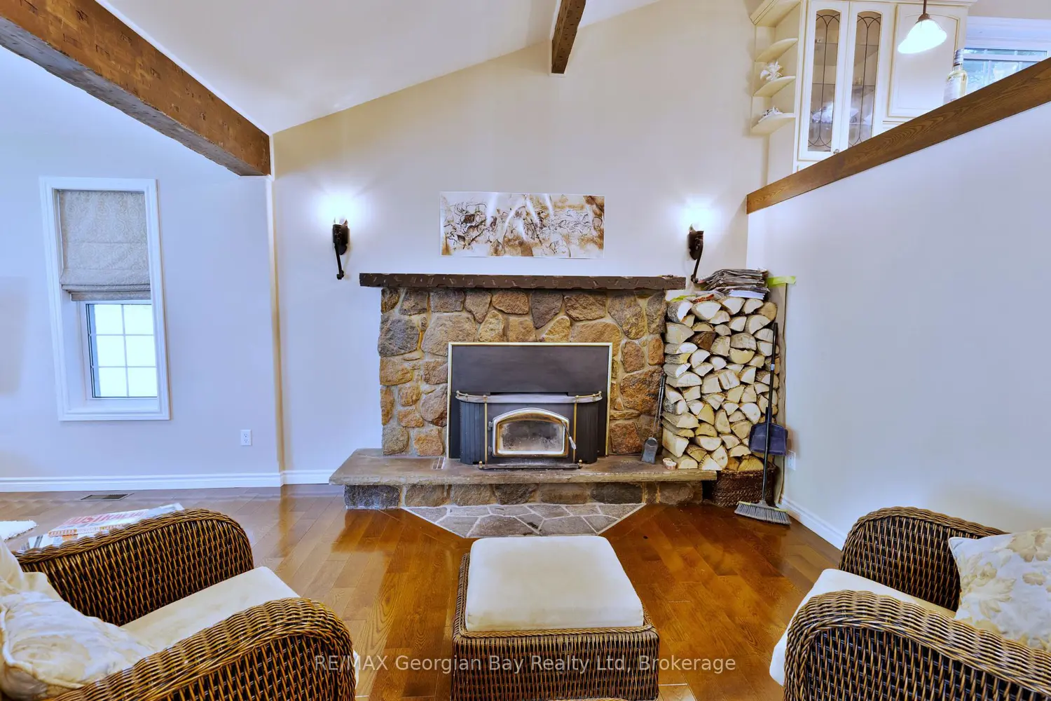 133 Timcourt Drive photo 4