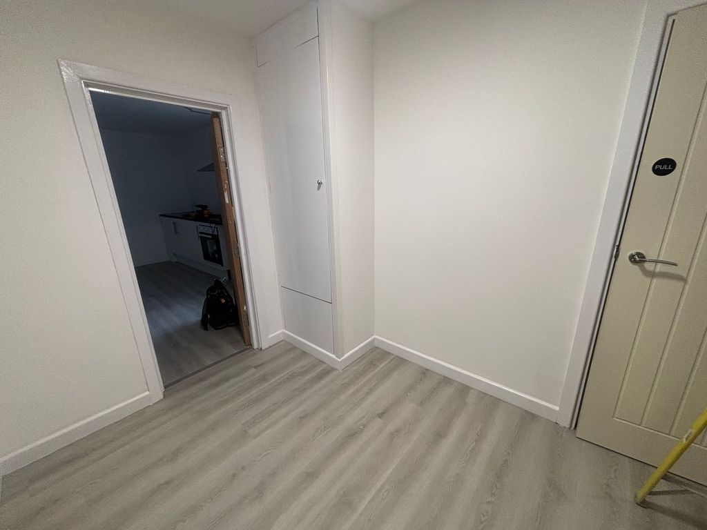 Additional image 9 of 1 bed property to rent9 Nolton Street, Bridgend CF31