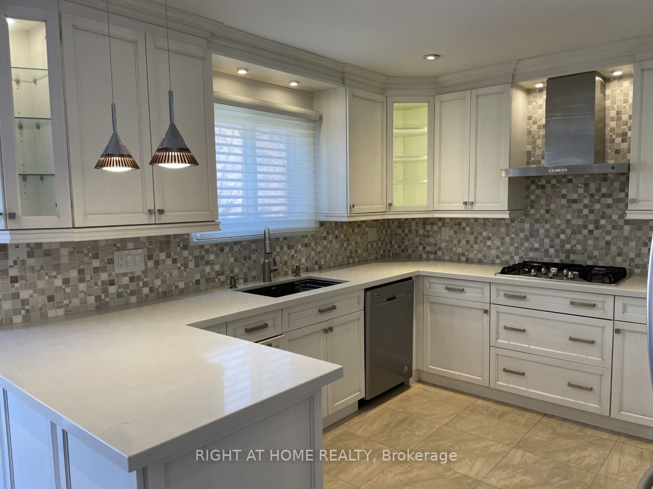Additional image 3 of 4497 Tavistock Court, Mississauga, ON, L5M 4G7