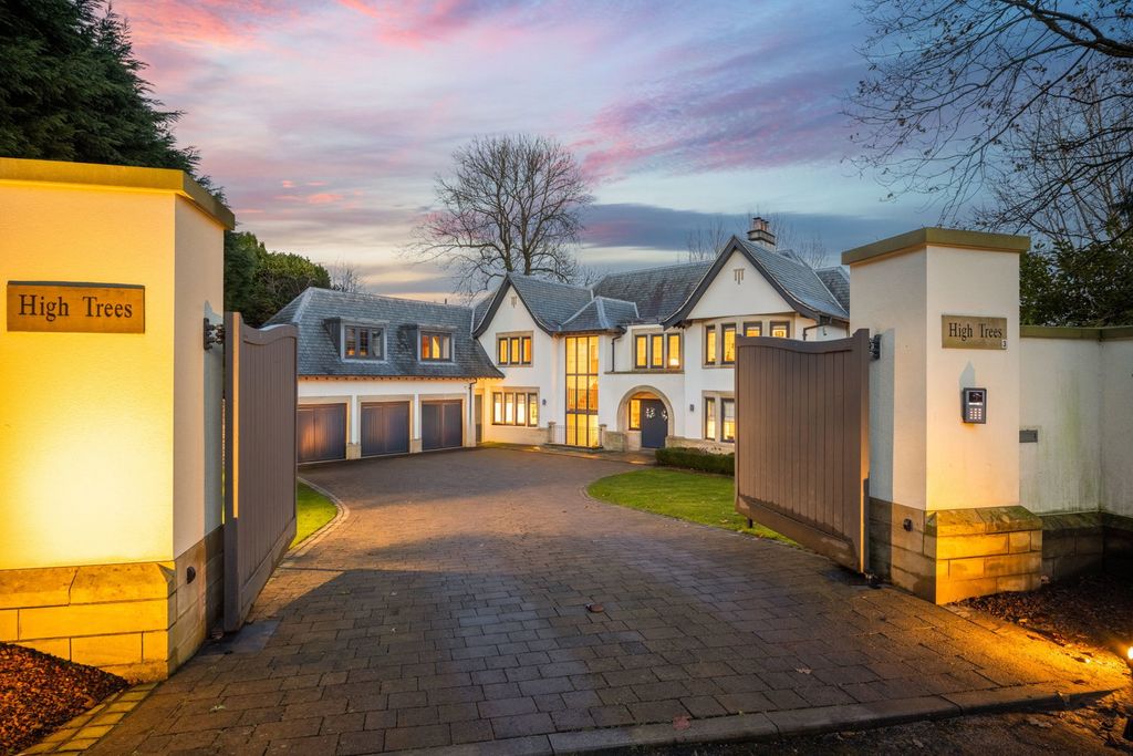 6 bed detached house for saleSquirrels Chase, Prestbury, Macclesfield SK10