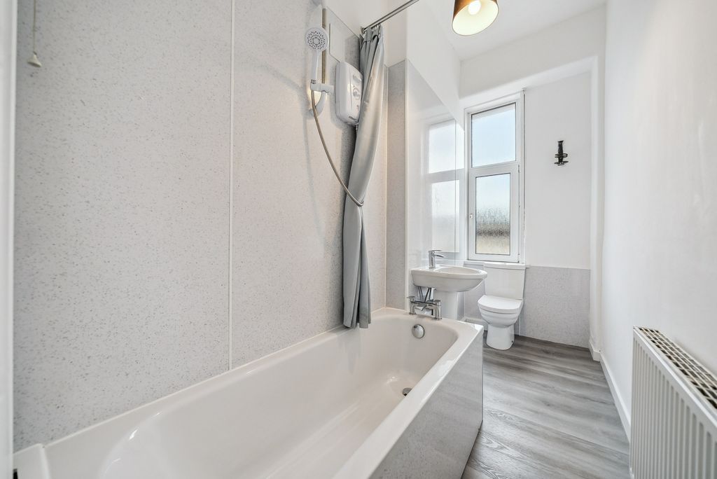 Additional image 6 of 1 bed flat to rentWilliamson Avenue, Dumbarton, Dunbartonshire G82