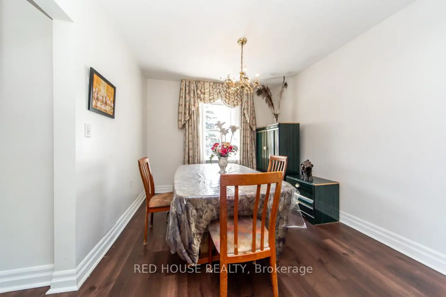 40 North Woodrow Boulevard photo 2