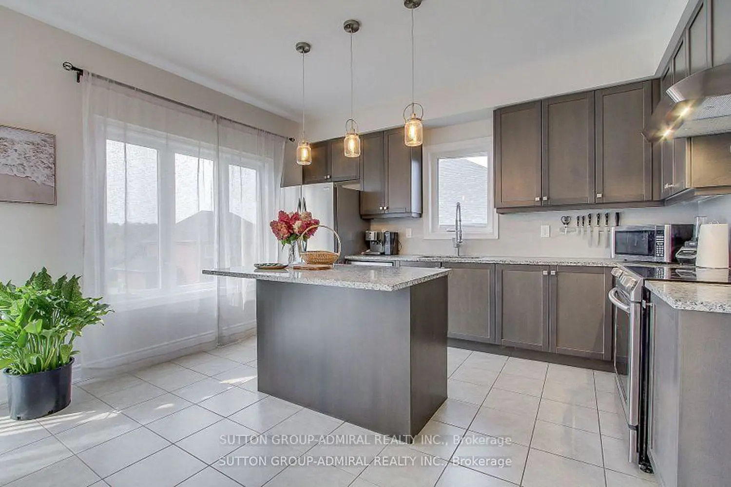 26 Oakmont Avenue photo 2