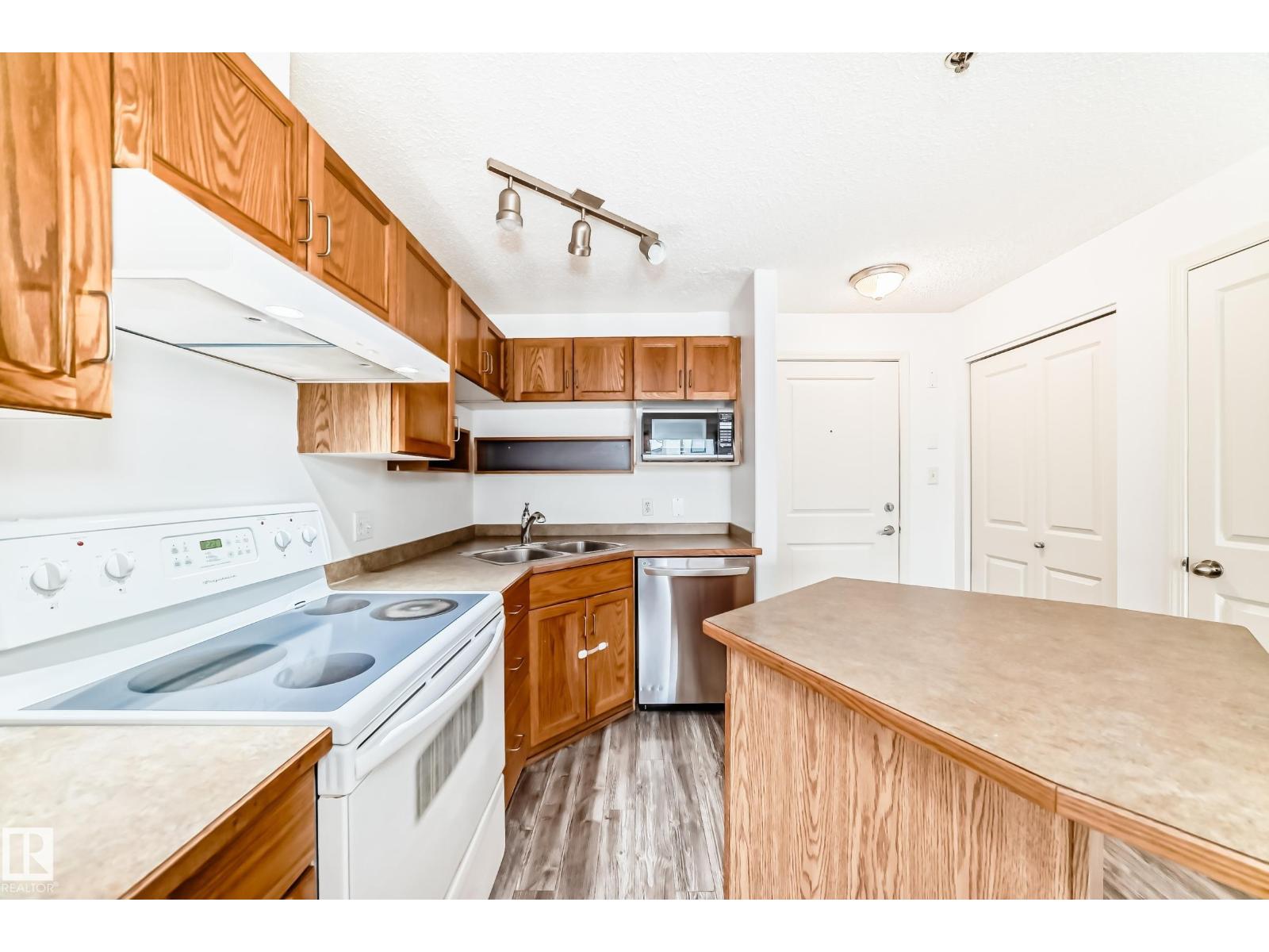 Additional image 6 of 210-2305 35a Avenue NW, Edmonton, AB, T6T1Z2