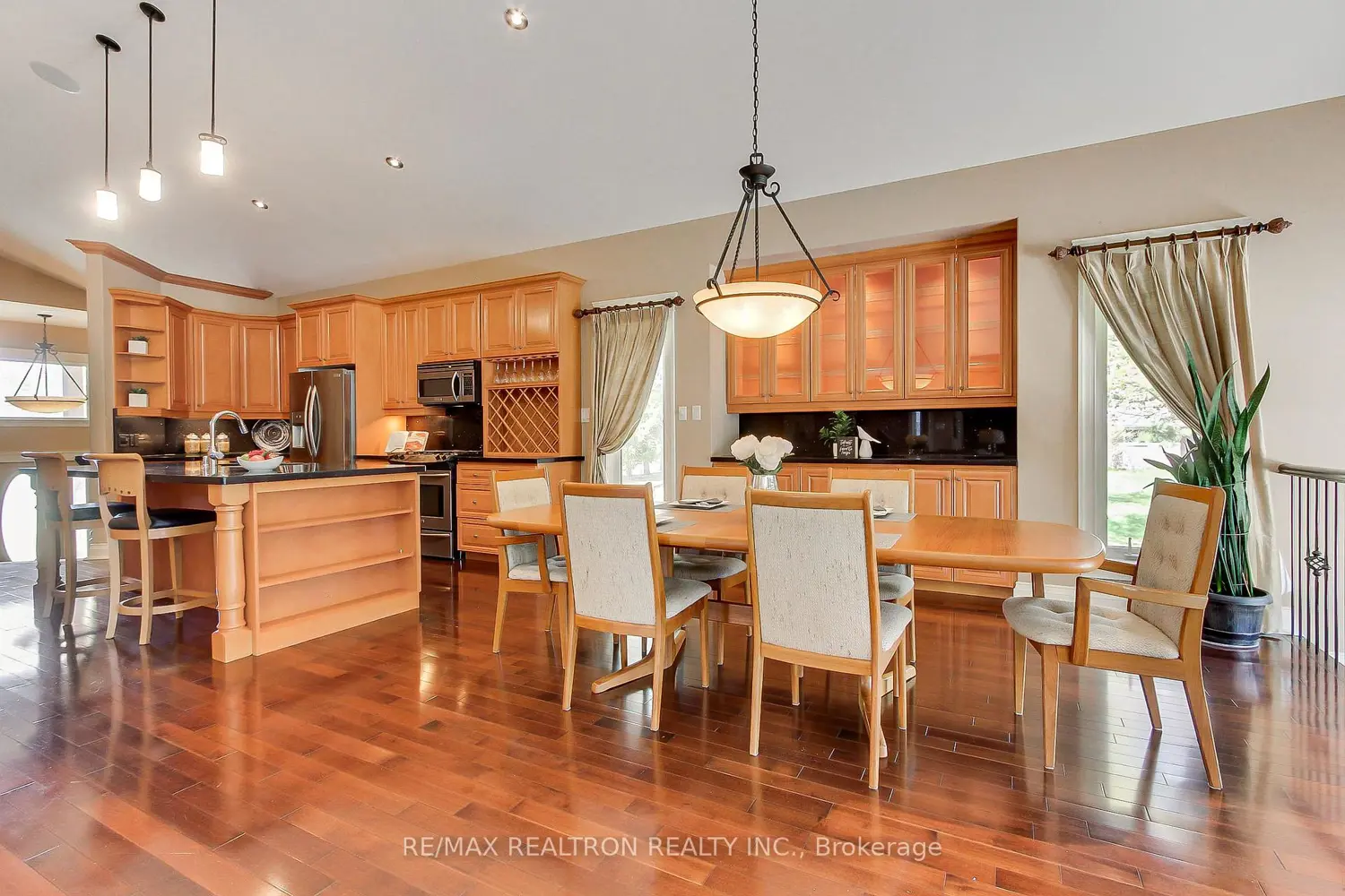 Additional image 8 of 115 Park Avenue