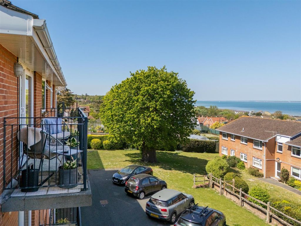 Additional image 9 of 3 bed flat for saleSeaview, Isle Of Wight PO34