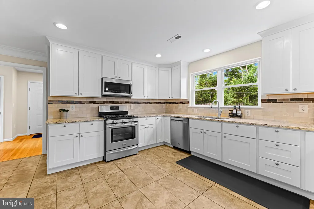 Additional image 13 of 2300 Ravenview Road, Lutherville Timonium, MD 21093