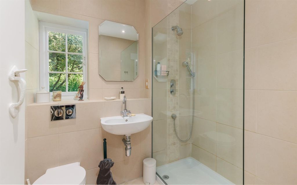 Additional image 16 of 7 bed detached house for salePuckpool, Isle Of Wight PO33