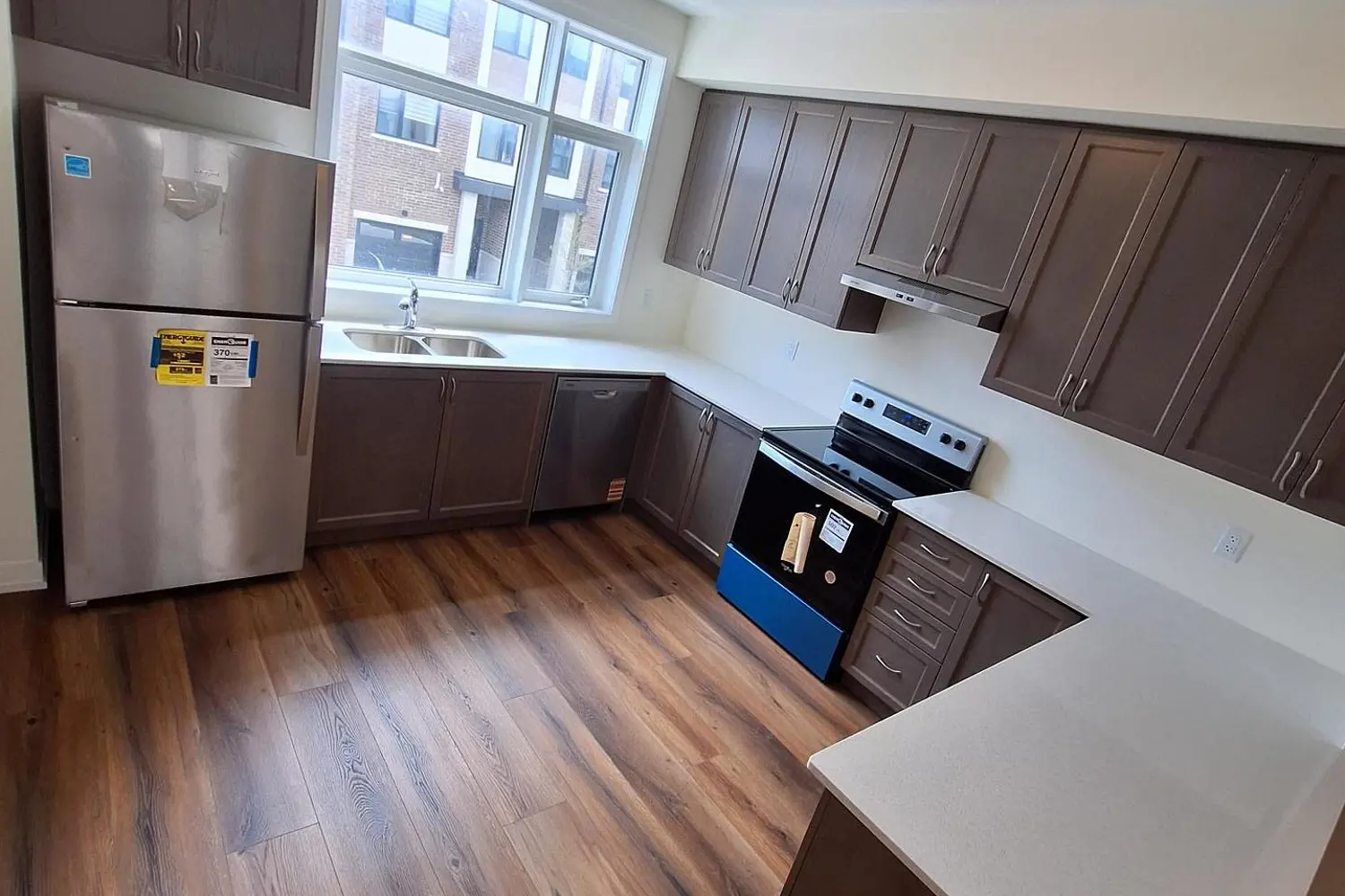 Additional image 3 of 1695 Dersan Street 1202