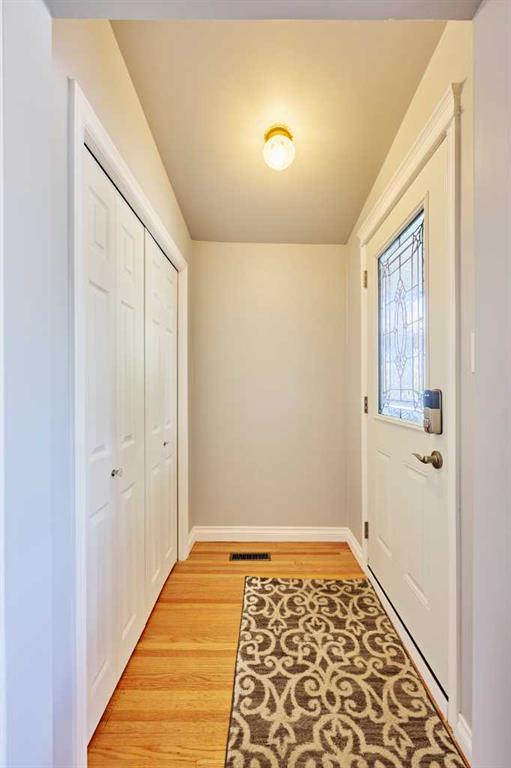 Additional image 2 of 812A 69 Avenue SW, Calgary, AB, T2V 0P3