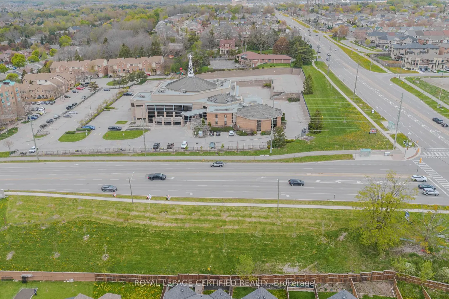 Additional image 11 of 71 Rimrock Crescent