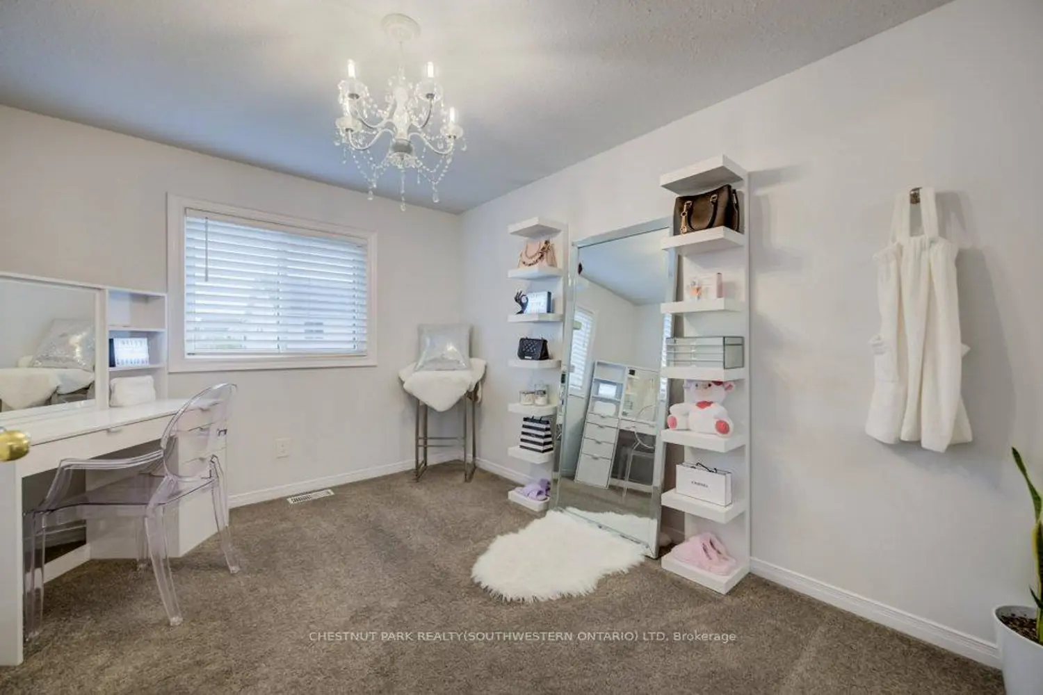 Additional image 10 of 255 Highbrook Crescent