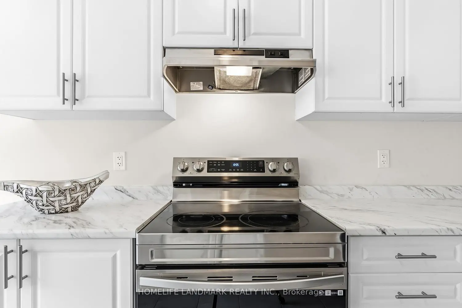 Additional image 7 of 21 Sapphire Way