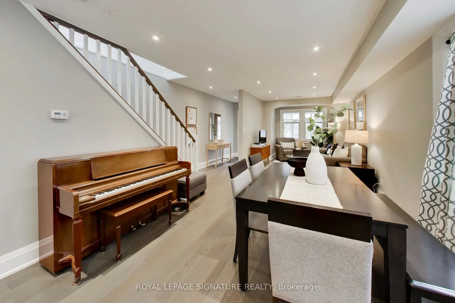 259 Torrens Avenue photo 2
