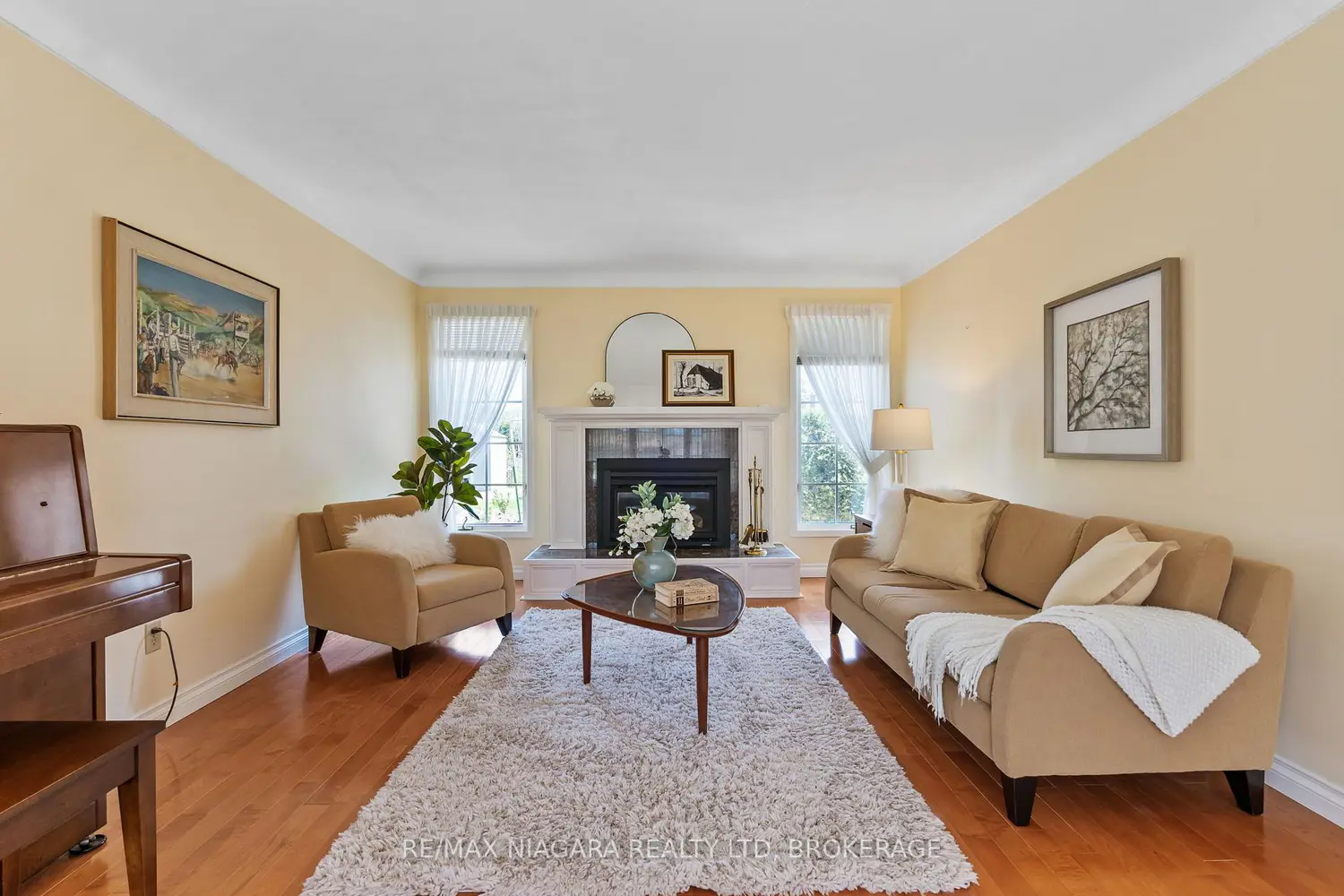 10 King's Grant Road