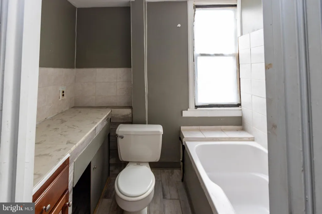 Additional image 7 of 2421 E Monument Street, Baltimore, MD 21205