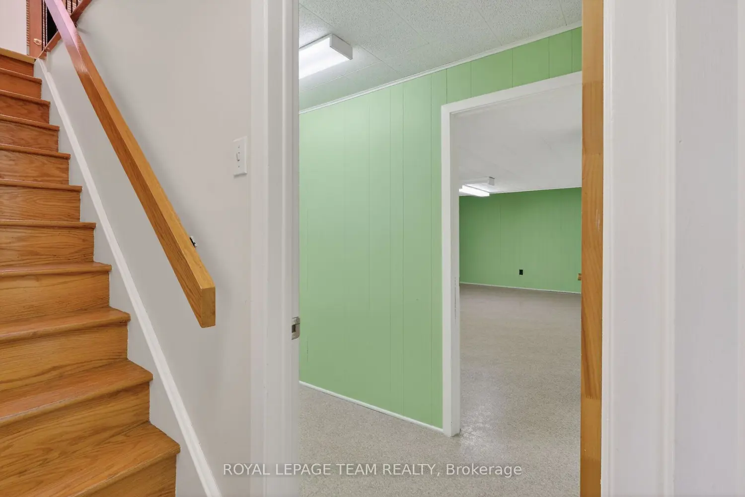 Additional image 12 of 21 Lindhurst Crescent