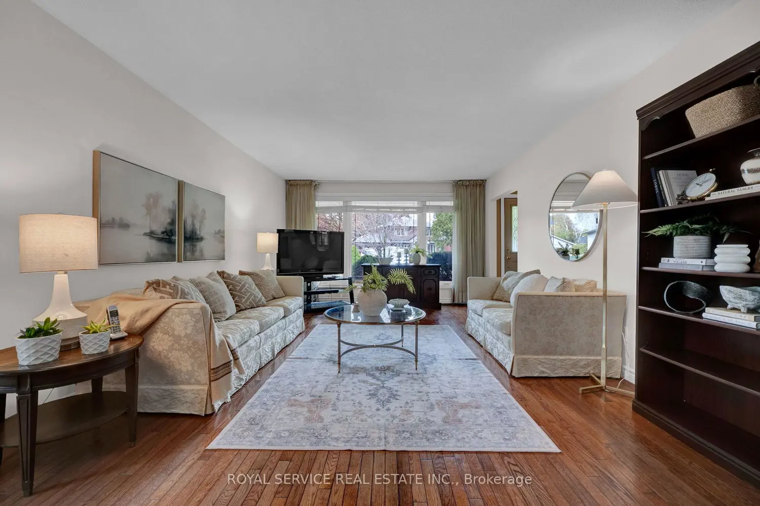 27 Skyview Crescent photo 2