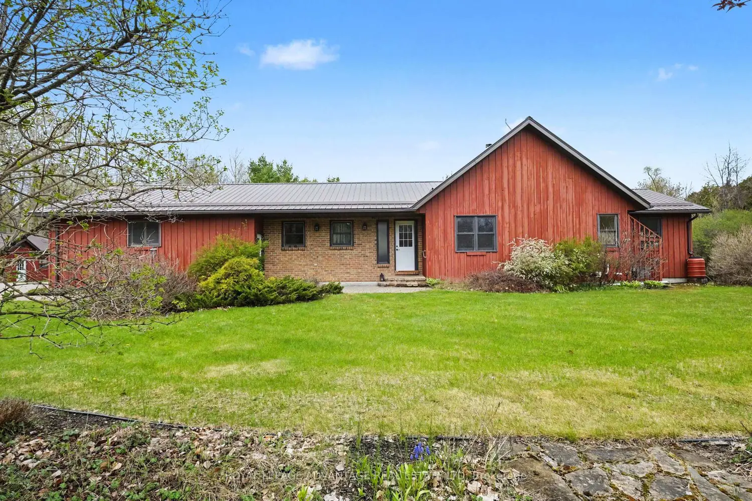 2844 Tennyson Road photo 2