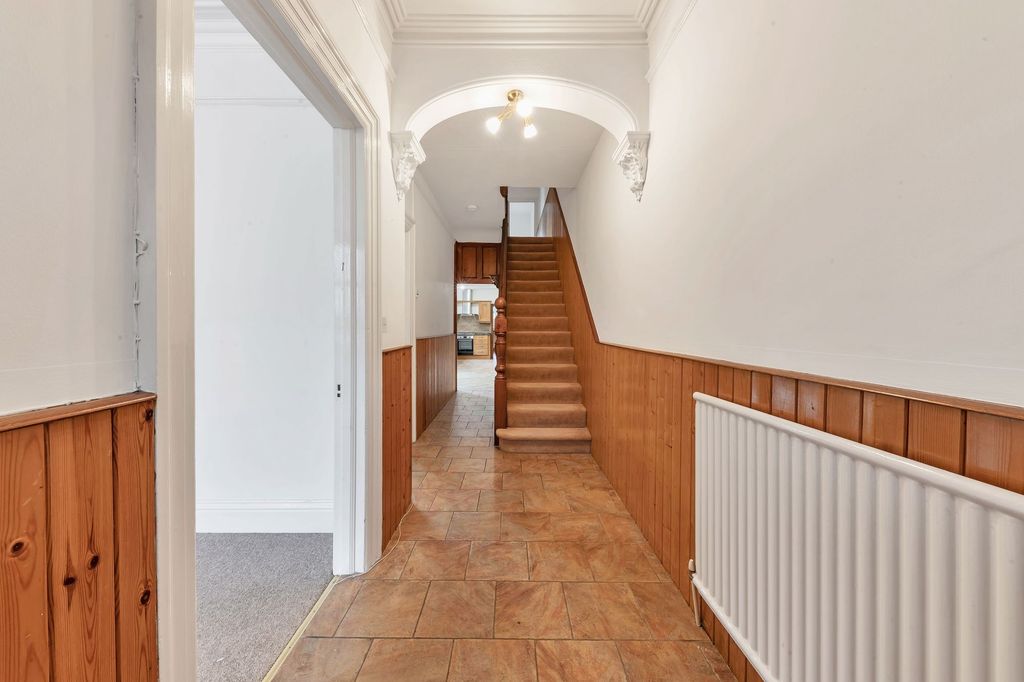 Additional image 3 of 6 bed semi-detached house to rentSt. Barnabas Road, Cambridge CB1