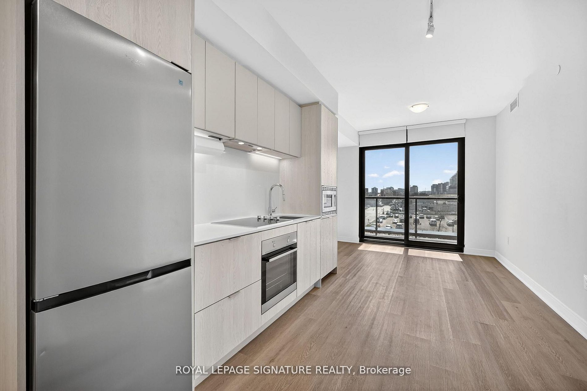 Additional image 4 of 326-86 Dundas Street E, Mississauga, ON, L5A 0B1
