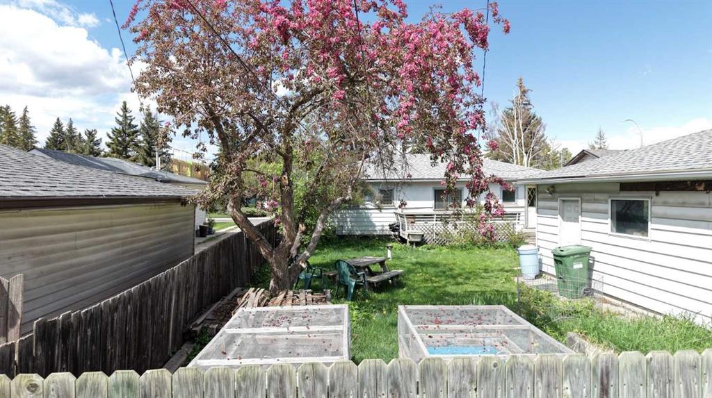 Additional image 6 of 6379 31 Avenue NW, Calgary, AB, T3B 1J9