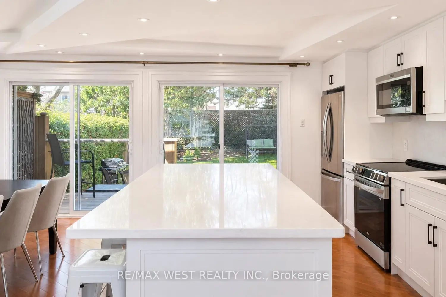 94 White Heather Boulevard photo 3