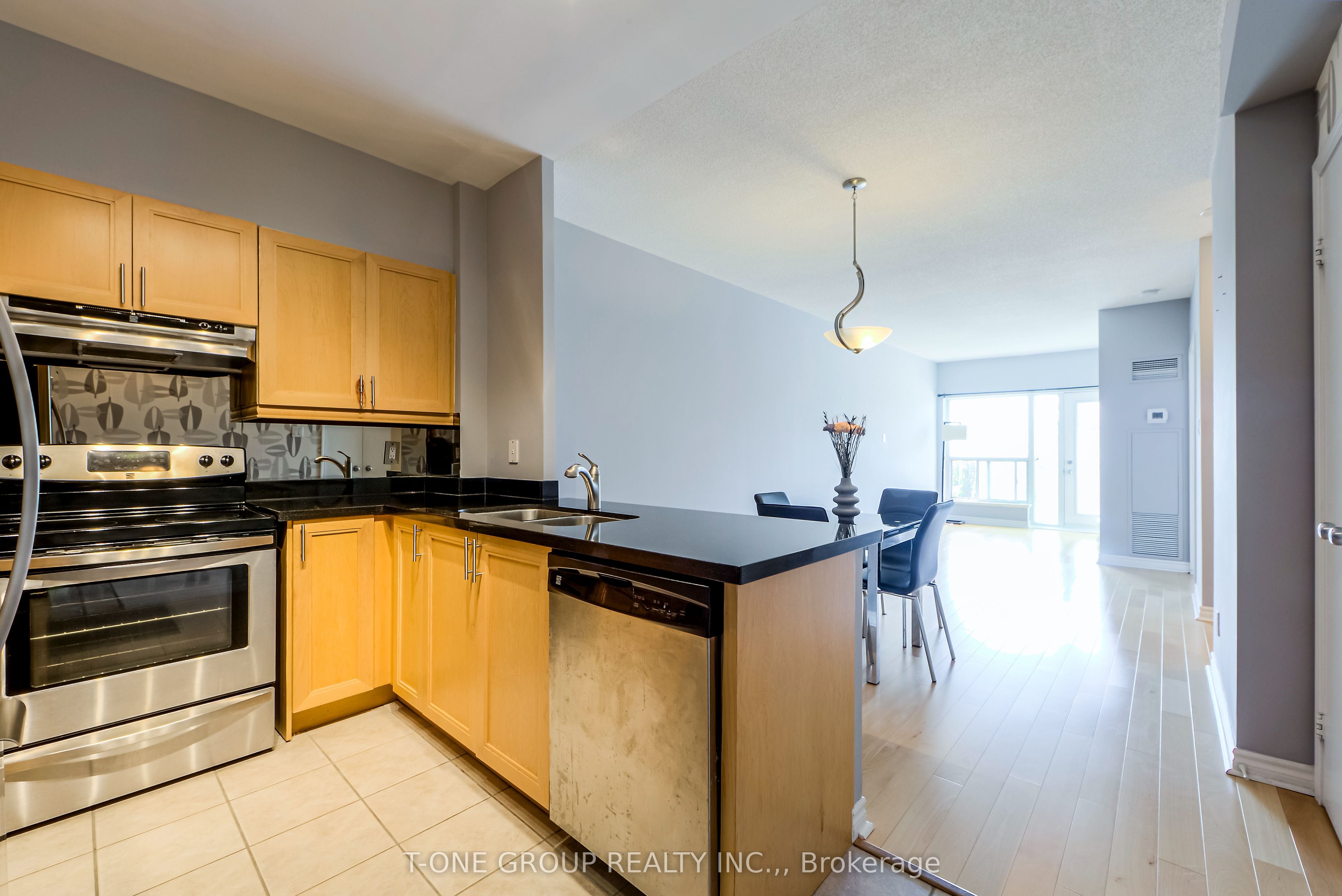1031-600 Queens Quay W, Toronto, ON, M5V 3M3