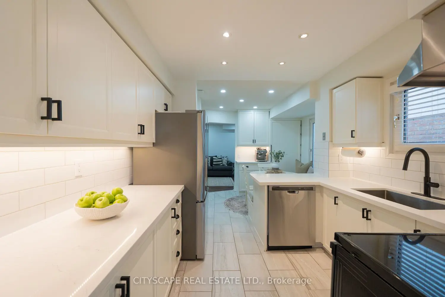 Additional image 10 of 3912 Rushton Crescent