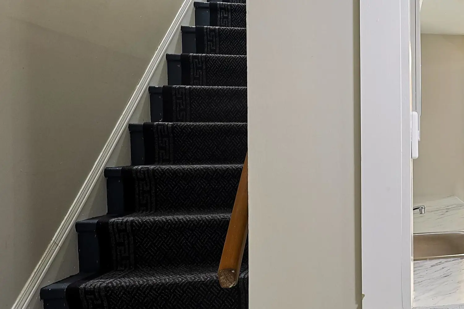46 Monmore Road photo 3
