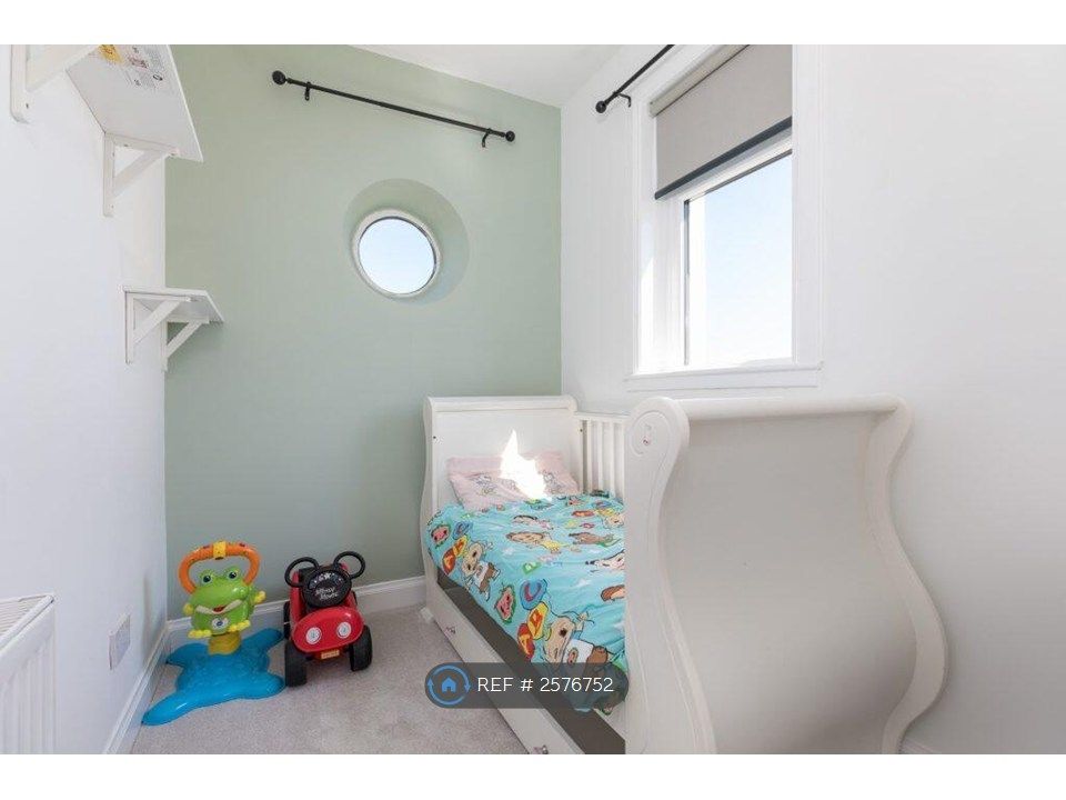 Additional image 10 of 3 bed semi-detached house to rentFereneze Avenue, Glasgow G76
