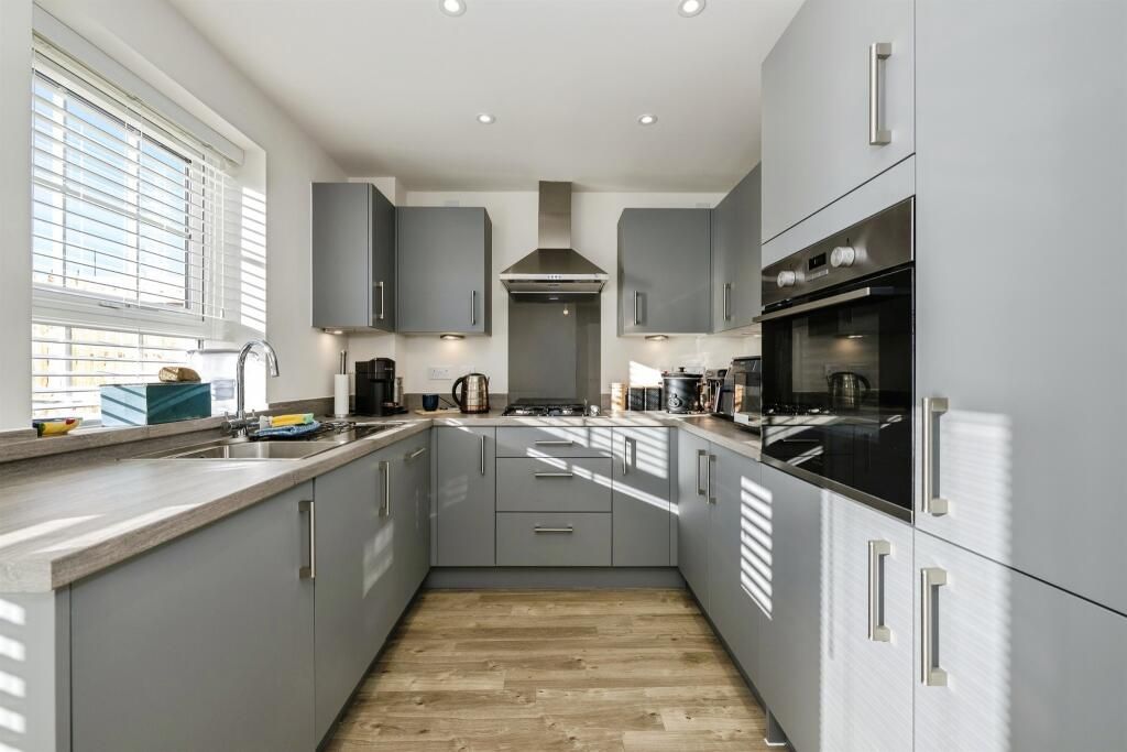 Additional image 2 of 3 bed property to rentLulworth Place, Peterborough PE7