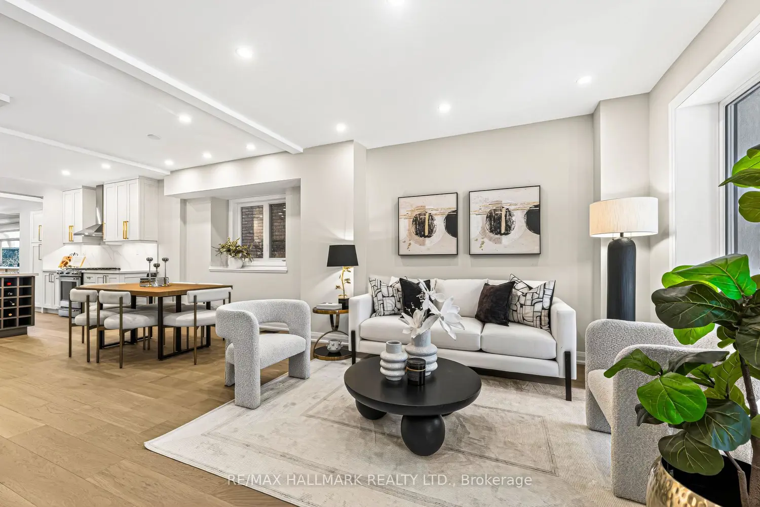 47 Harcourt Avenue photo 2