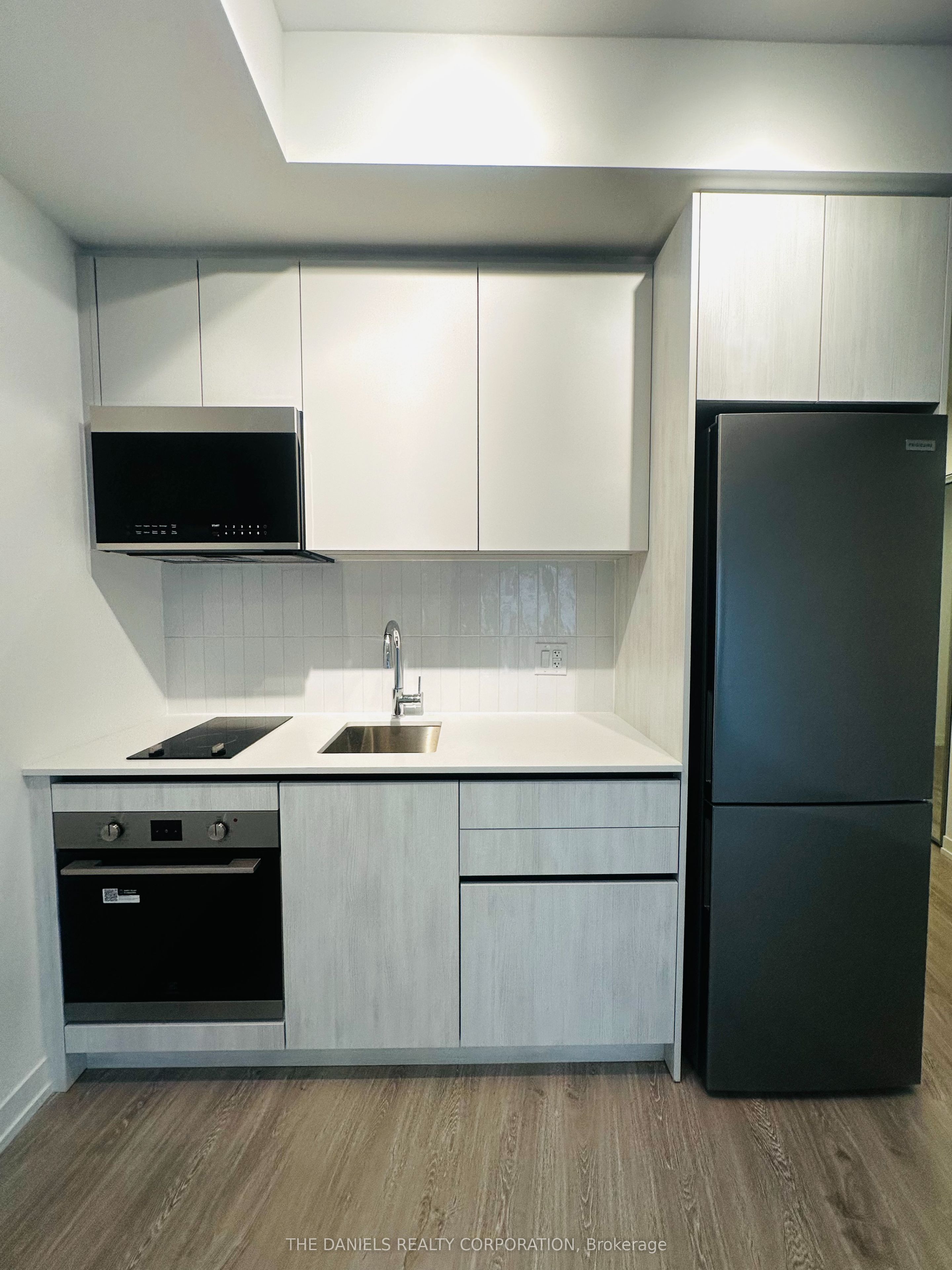 312-2485 Eglinton Avenue W, Mississauga, ON, L5M 2T1