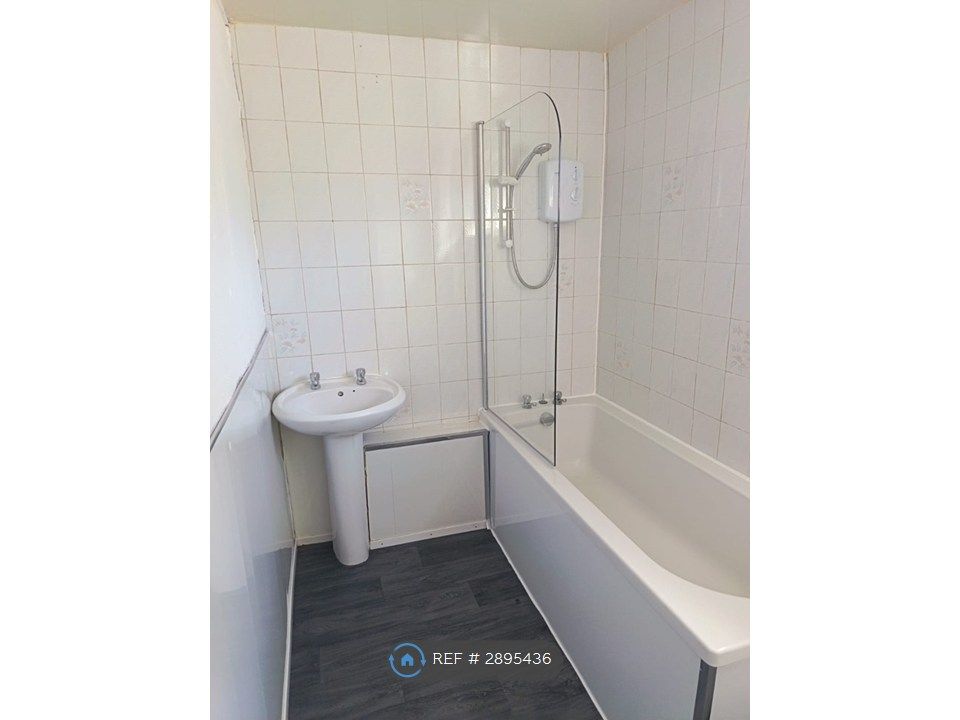 Additional image 9 of 3 bed end terrace house to rentKilbowie Road, Glasgow G67