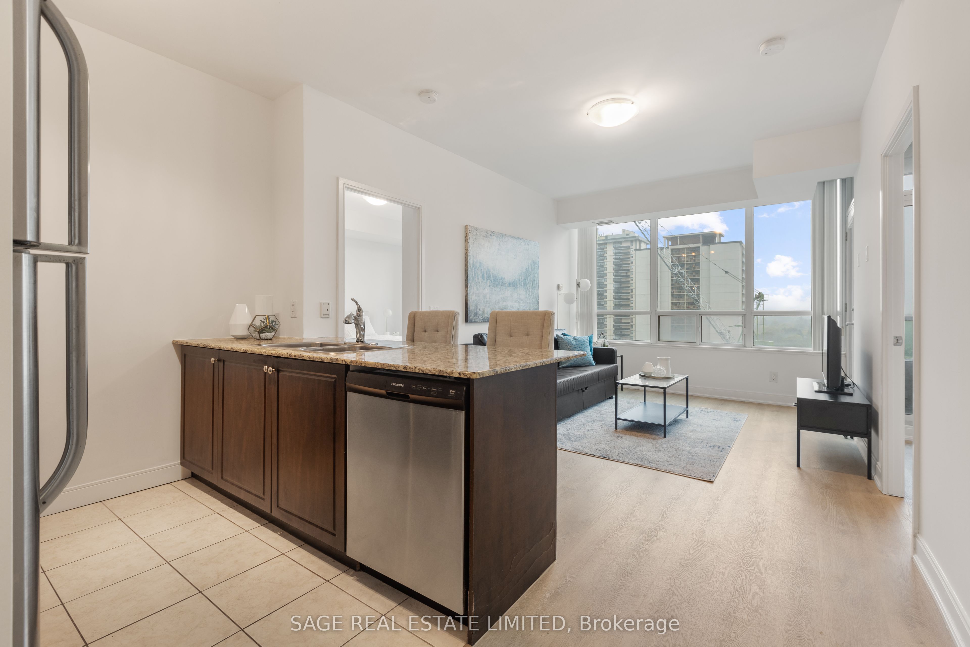 Additional image 4 of 1301-88 Broadway Avenue, Toronto, ON, M4P 0A5