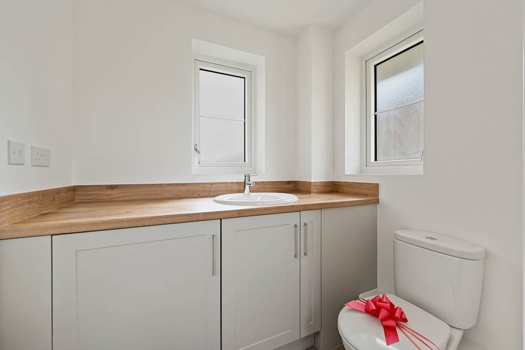 Additional image 2 of 4 bed detached house to rent21 Redwinter, Bedford MK45