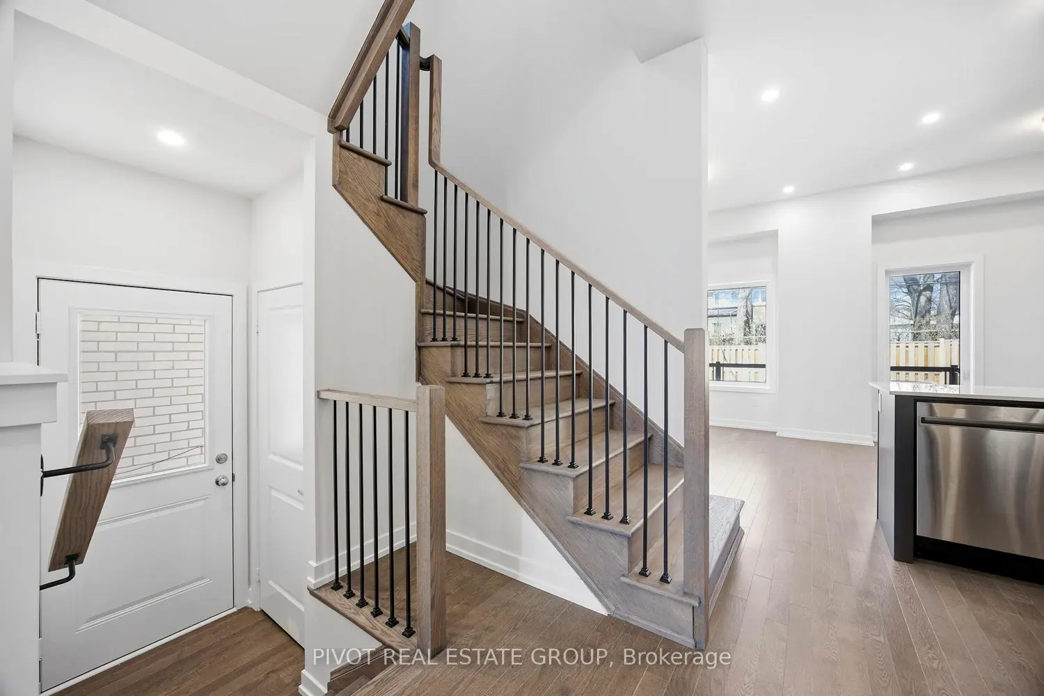 91 Danielle Moore Circle photo 3