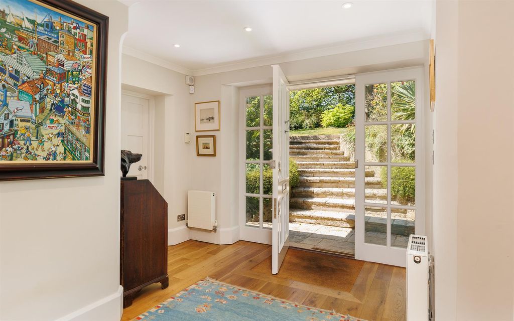 Additional image 4 of 7 bed detached house for salePuckpool, Isle Of Wight PO33