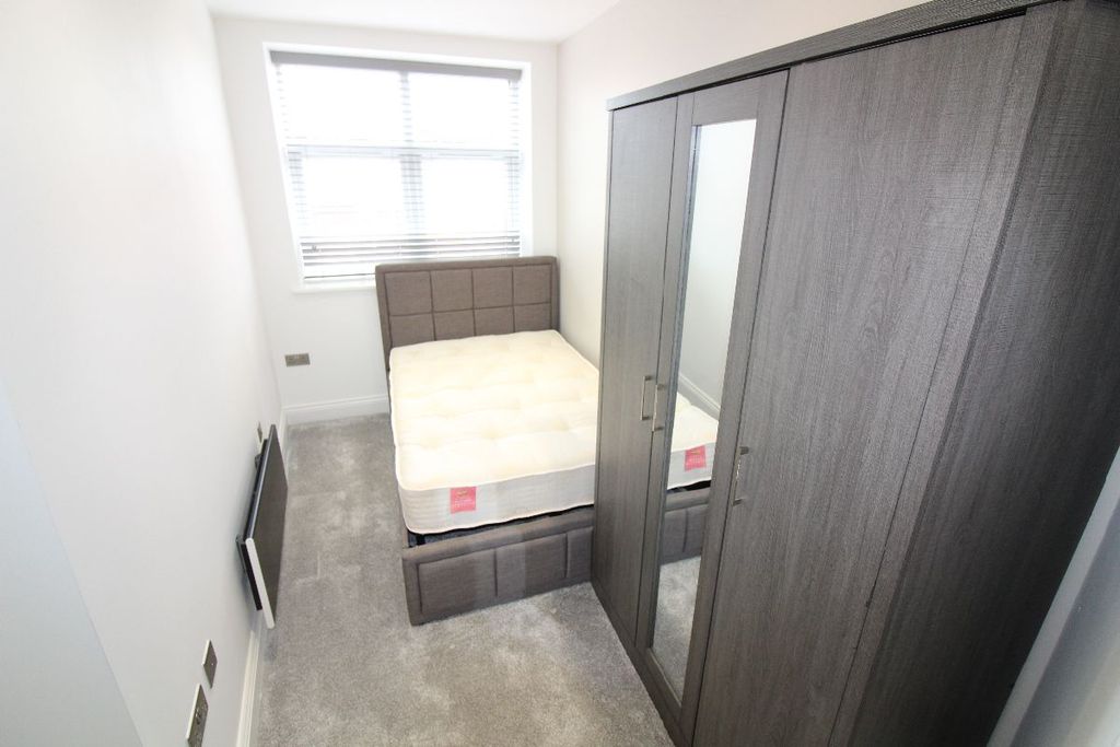 Additional image 8 of 3 bed flat to rentCity Bridge Apartments, Glovers Court, Preston PR1