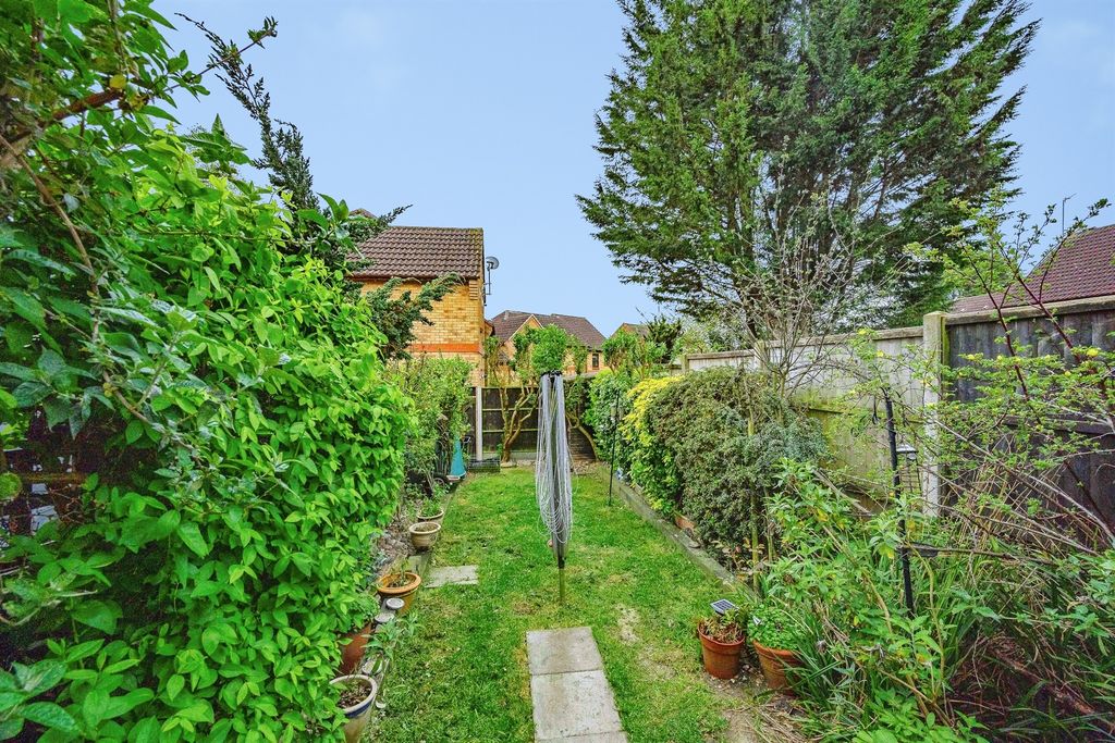 Additional image 12 of 2 bed terraced house for saleMuirfield, Luton LU2
